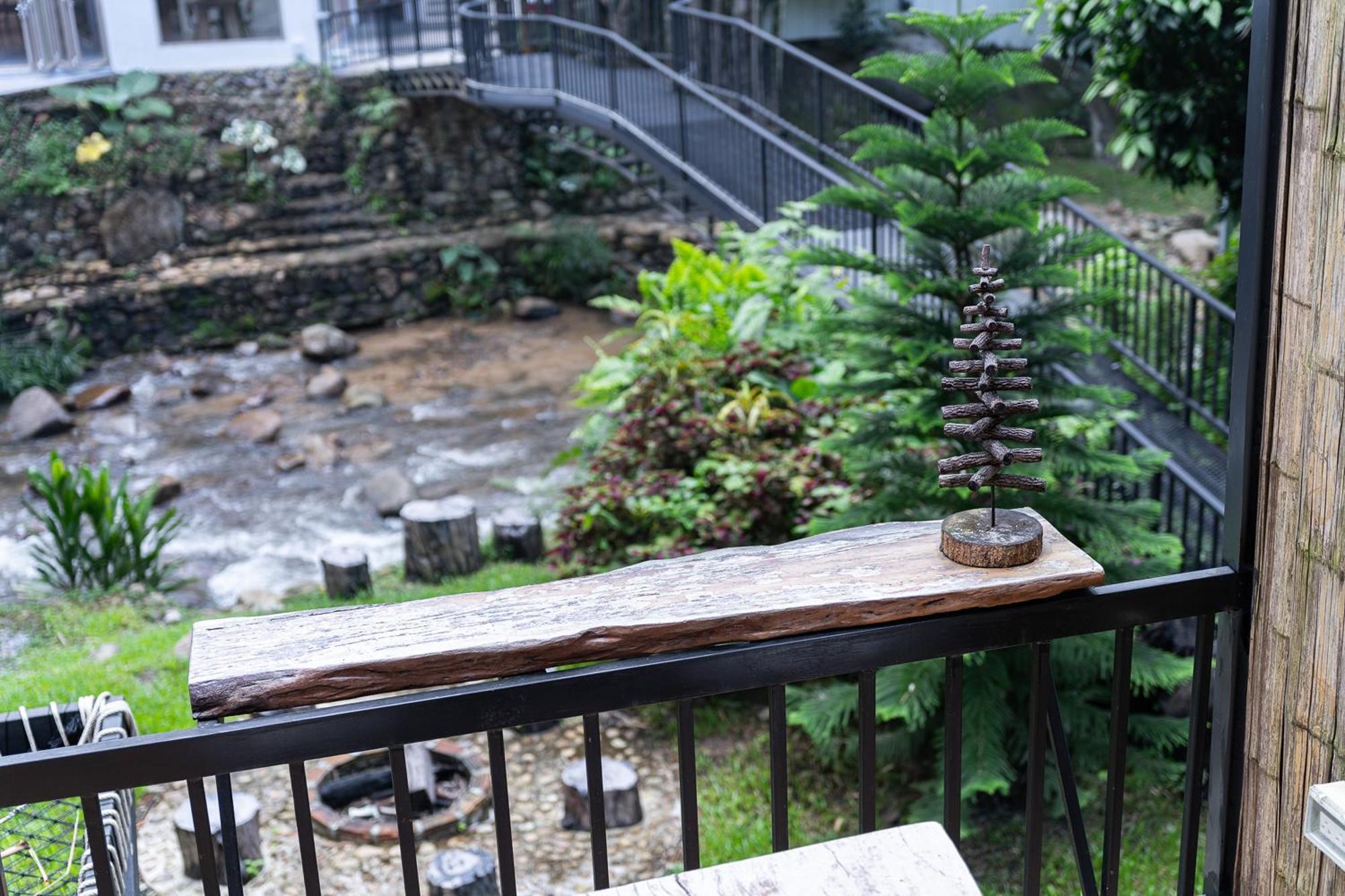 Inthada At Mae Kampong Hotel Chiang Mai Exterior foto